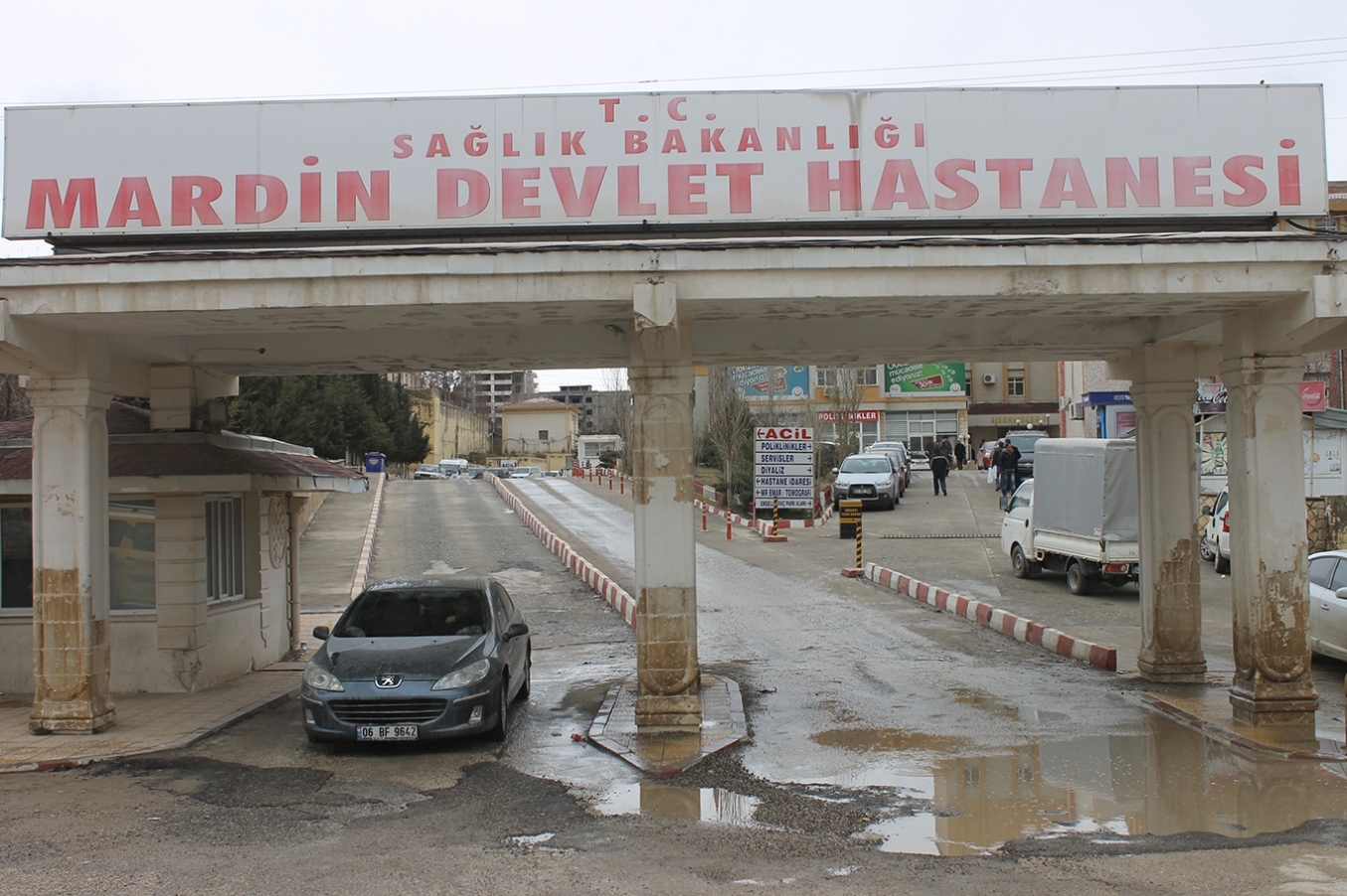 Kobanê kutlamasına kan bulaştı